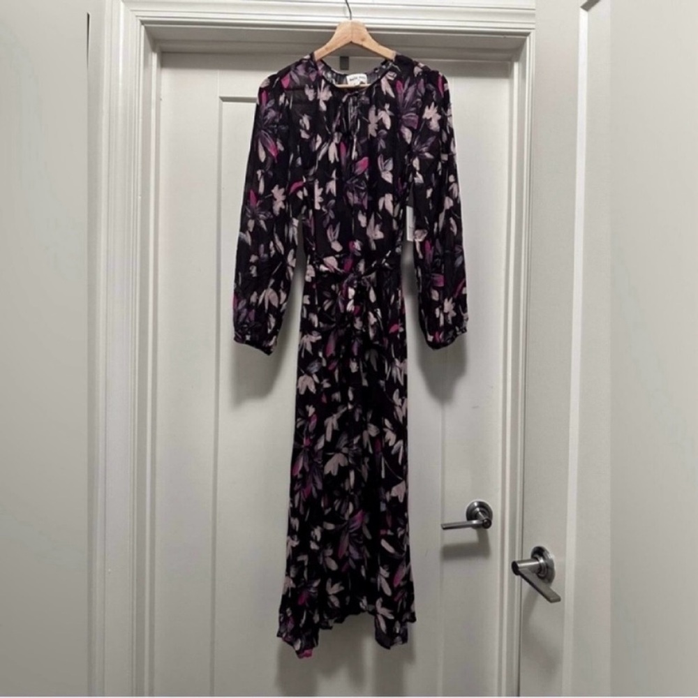 💜 NWT! BELLA DAHL Plum Floral Long Sleeves Smocked Back Maxi Dress - Size Medium - Picture 3 of 8